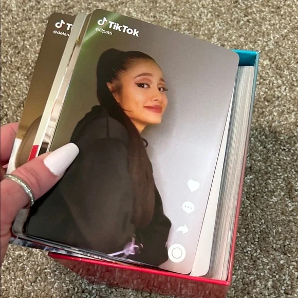 What Do You Meme? TikTok Edition Game Adult party game Teen/College Used Once - Picture 5 of 5